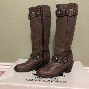 Women’s Frye Carmen Boots, sz 6.5. Great color!